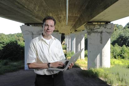 Industriepromovend Tobias Popp Industriepromovend Tobias Popp